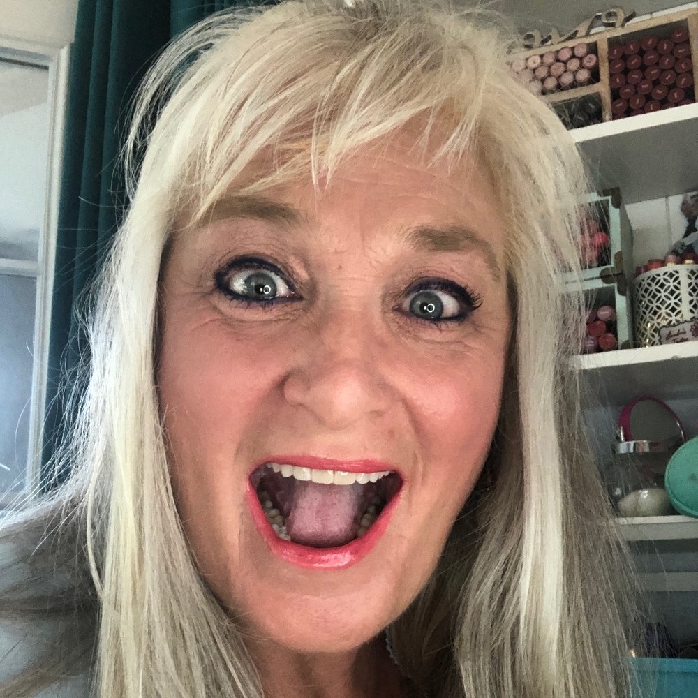 Meet your Posher, Linda